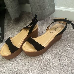 Black and Beige Plataform Snadals